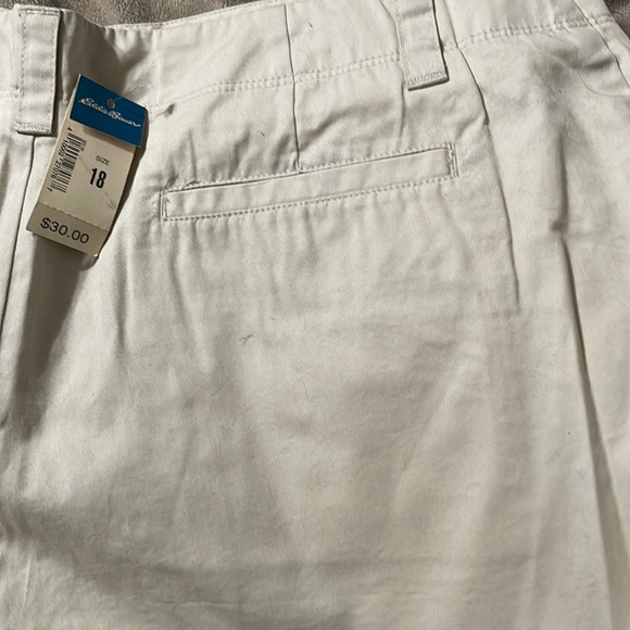 Eddie Bauer Khaki Shorts - Picture 3 of 5